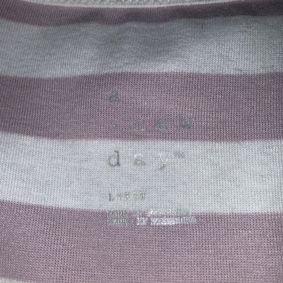 Purple/Mauve and White Striped T-Shirt - Picture 3 of 3